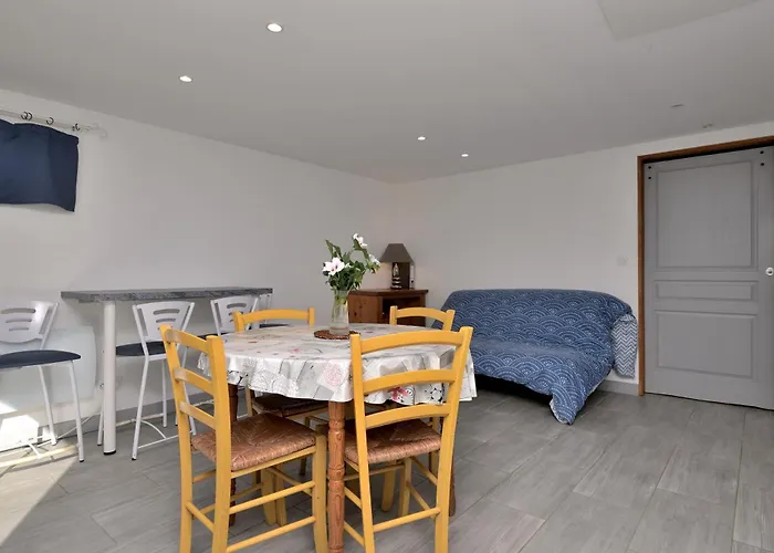 Au Fil De L'eau 펜션 *